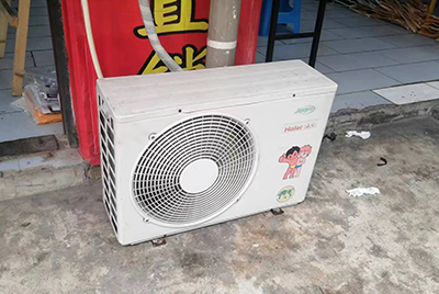 金山空调突然不制冷只吹自然风怎么办？
